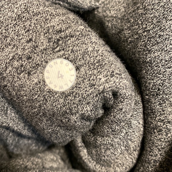 Lululemon Scuba Hoodie - Picture 7 of 8